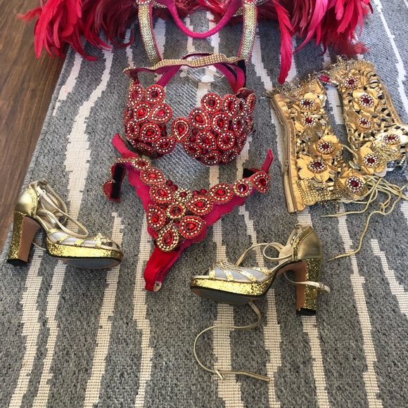 Samba and Carnival performance wear - Picture 2 of 5